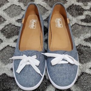 Mint condition teacup Keds